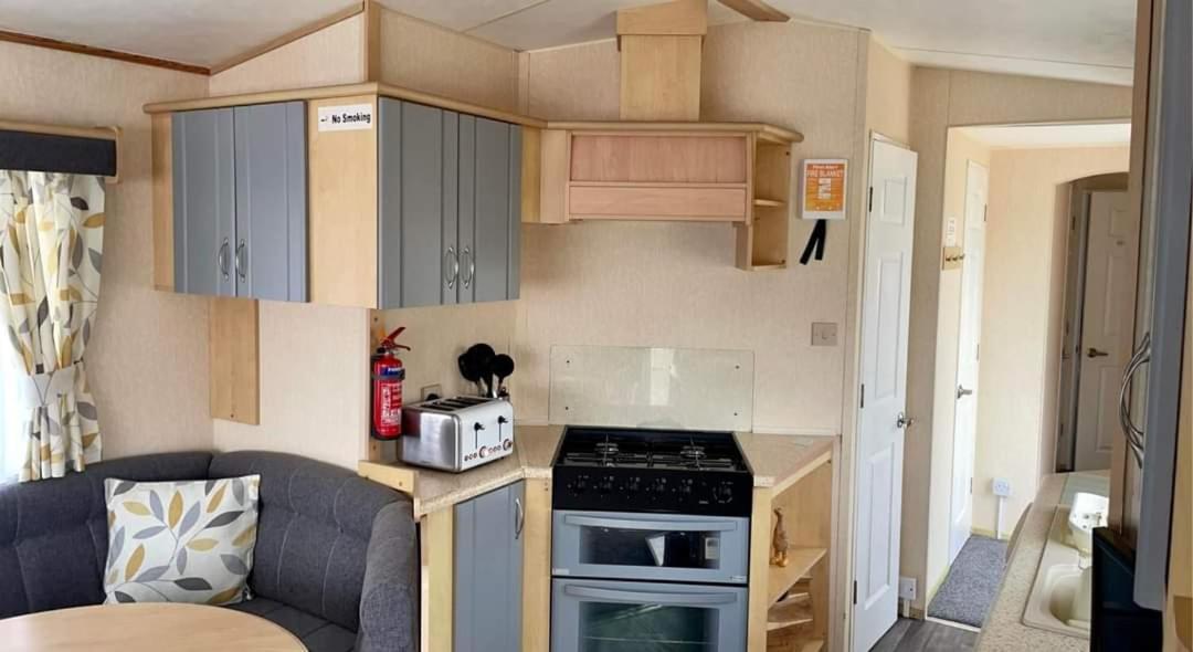 dees caravan lettings kingfisher elm 453 Ingoldmells Eksteriør bilde